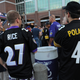 Illustration for article titled Ravens Fans Stand Up For Ray Rice